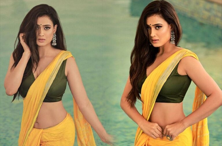 42 साल की श्वेता तिवारी की देख जवानी, फैंस के दिल हुए पानी-पानी shweta tiwari hot bold photos main