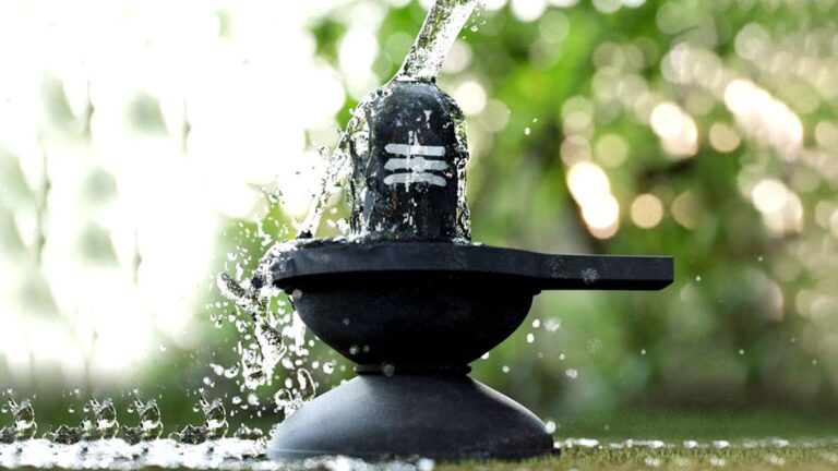shivling par jal kaise chad