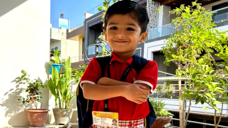 4 साल के मासूम के ऊपर से गुजर गई तेज रफ्तार कार, बच्चे का हौसला देख ‘मौत गई हार’ jaipur ujjwal chaudhary