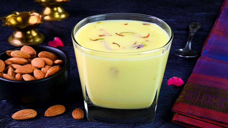 badam milk pine ke fayde