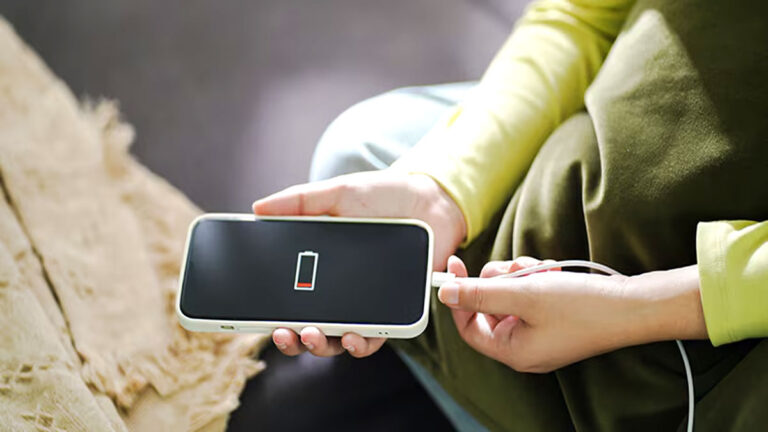 लंबे समय तक टिकेगी फोन की चार्जिंग, इन 5 तरीकों से मिलेगी बैटरी लाइफ! Smartphone Longer Battery L