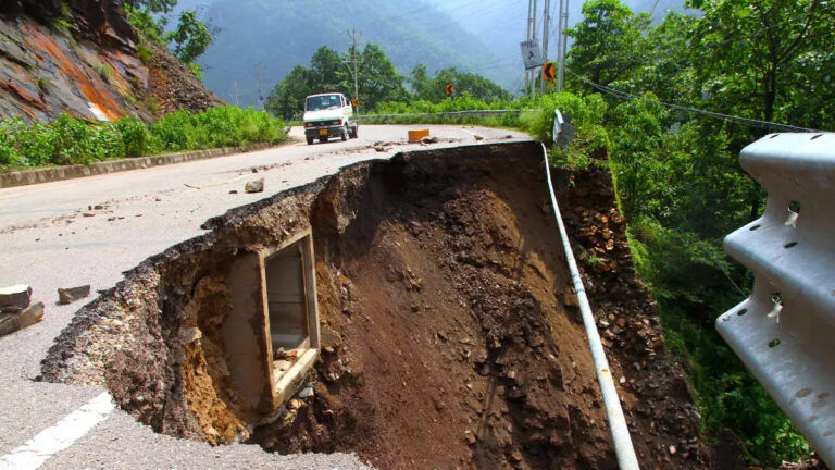 avoid places in monsoon