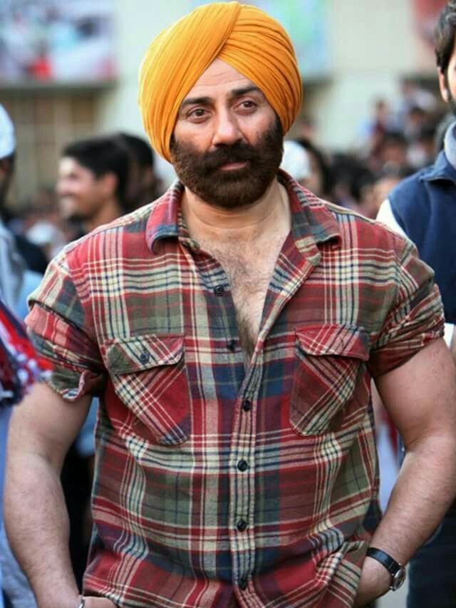 एक्टर सनी देओल कितने आमिर हैं?