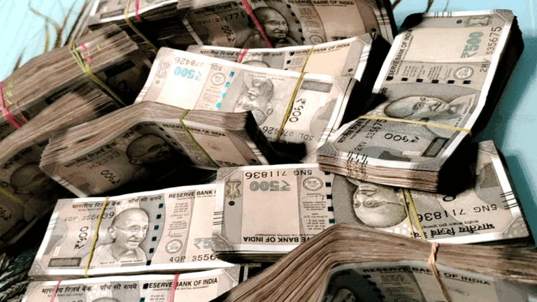 2026 में घर बैठे कमाने के 5 सबसे दमदार तरीके, ऐसे करें लाखों की कमाई kamai ke asan tarike