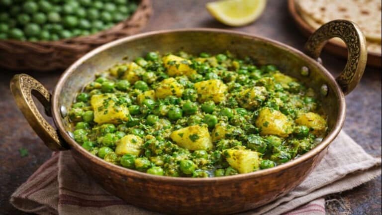 matar ki saloni recipe in hindi