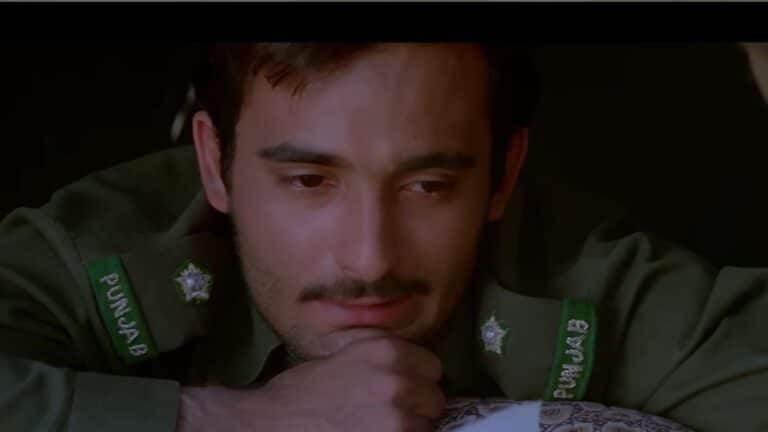 sandeshe aate hain in MAIN
