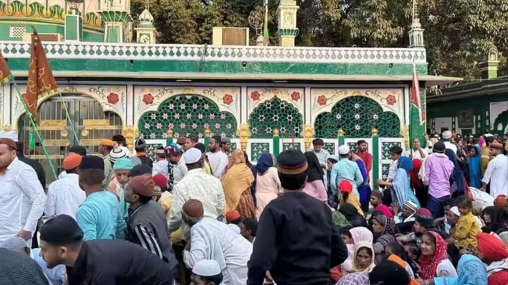 उत्तराखंड की रहस्यमयी दरगाह, जहां ‘भूत-प्रेत’ से मुक्ति का दावा Uttarakhand mysterious dargah