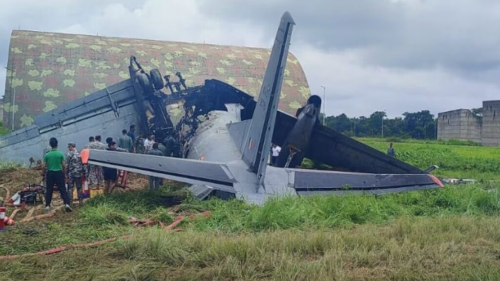 असम के जोरहाट में वायुसेना का AN-32 विमान क्रैश, 5 जवान शहीद, को-पायलट की हालत नाजुक assam