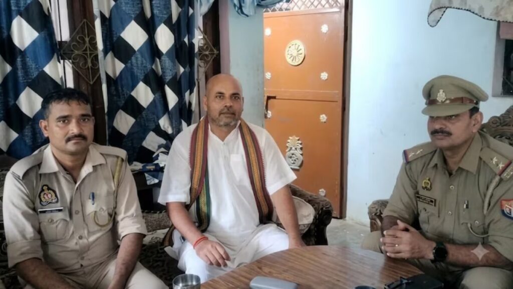 CM योगी के दौरे से पहले भाजपा नेता हाउस अरेस्ट! स्वागत सूची में नाम, फिर भी नहीं जाने दिया BJP leader Chandramani Pandey