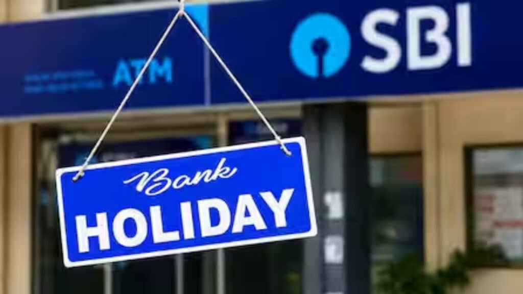 Bank Holidays August 2026: अगस्त में 14 दिन बंद रहेंगे बैंक, छुट्टियों की पूरी लिस्ट देखें Bank Holidays