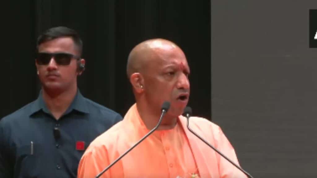 995 करोड़ की परियोजनाओं की सौगात, गोरखपुर से CM योगी ने सपा-कांग्रेस को घेरा CM Yogi Gorakhpur