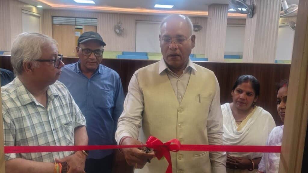 अवध विश्वविद्यालय में कंप्यूटर लैब, ICT रिसोर्स सेंटर और कंपटीशन सेल का उद्घाटन, छात्रों को मिलेंगी आधुनिक सुविधाएं Computer Lab Inauguration 11
