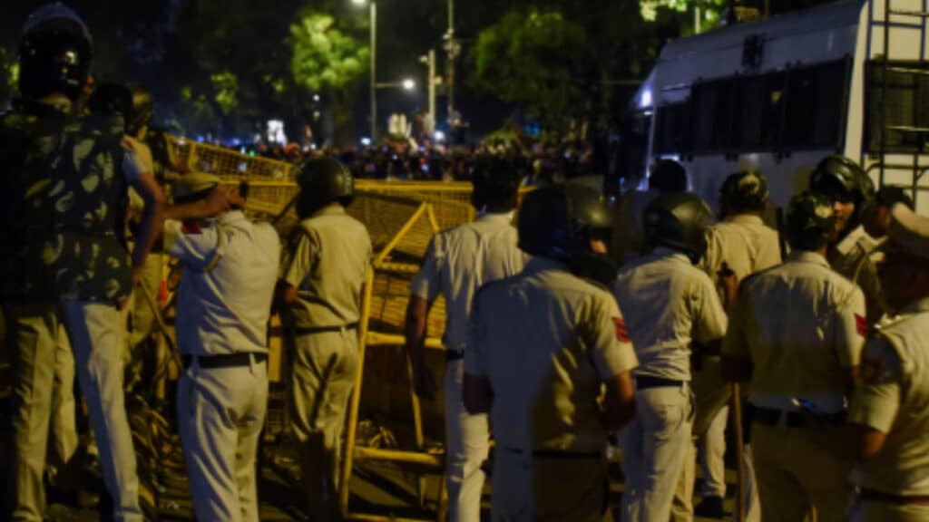 जंतर-मंतर प्रदर्शन पर सियासत तेज, केजरीवाल ने जताई कार्रवाई की आशंका, दिल्ली पुलिस ने किया खारिज CJP Protest In delhi