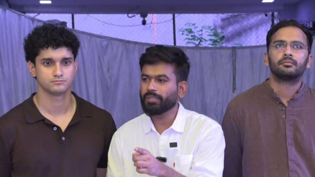 कॉकरोच जनता पार्टी का संगठन विस्तार, अभिजीत दीपके को मिली कमान; 12 सदस्यीय टीम घोषित Abhijit Deepke
