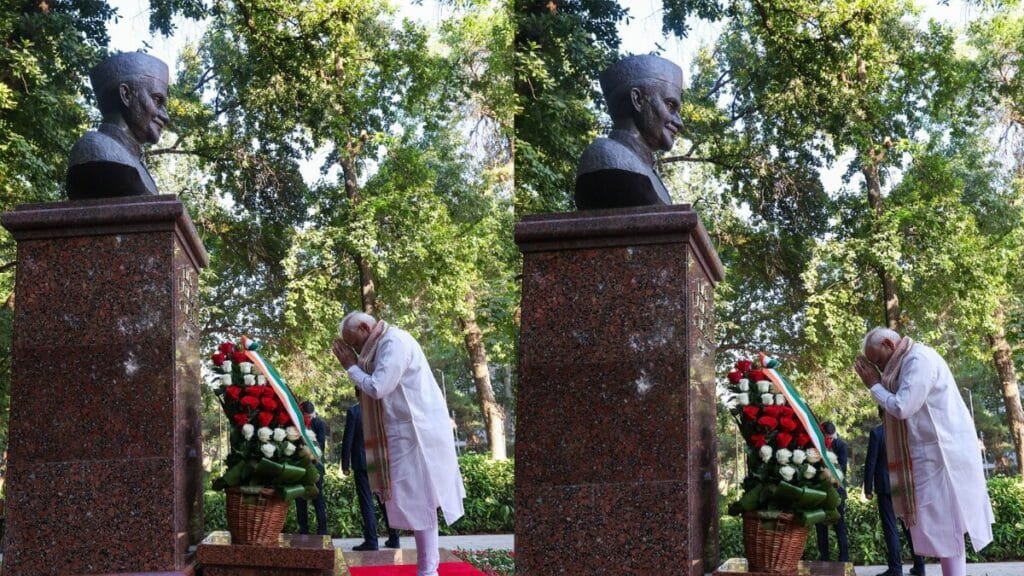 उज्बेकिस्तान में लाल बहादुर शास्त्री को PM मोदी की श्रद्धांजलि, बोले- राष्ट्र के प्रति उनका समर्पण पीढ़ियों को प्रेरित करता रहेगा PM Modi Uzbekistan Visit