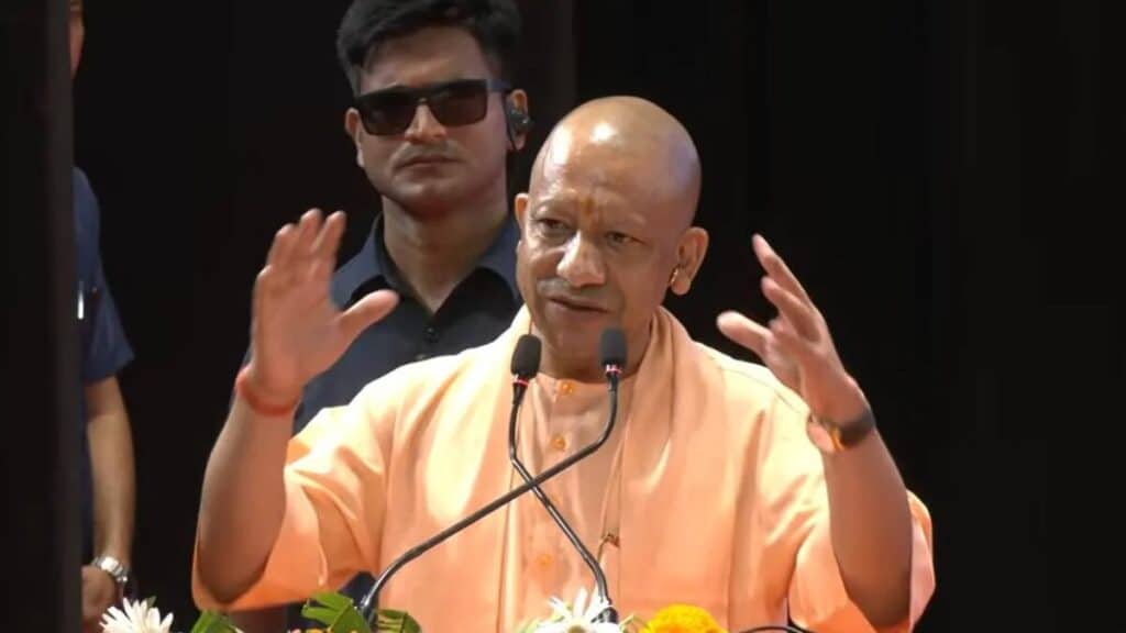 यूपी में एक्सप्रेसवे का ‘डबल धमाका’, हरिद्वार तक पहुंचेगा गंगा एक्सप्रेसवे, झांसी लिंक पर 7,968 करोड़ Yogi Cabinet