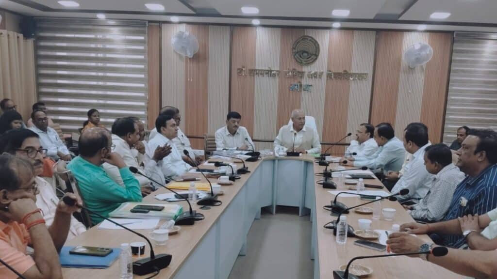 अयोध्या में सेवा संकल्प और नशा मुक्ति अभियान की तैयारी, 17 सितंबर से 17 अक्टूबर तक होंगे कार्यक्रम RMLAU Ayodhya