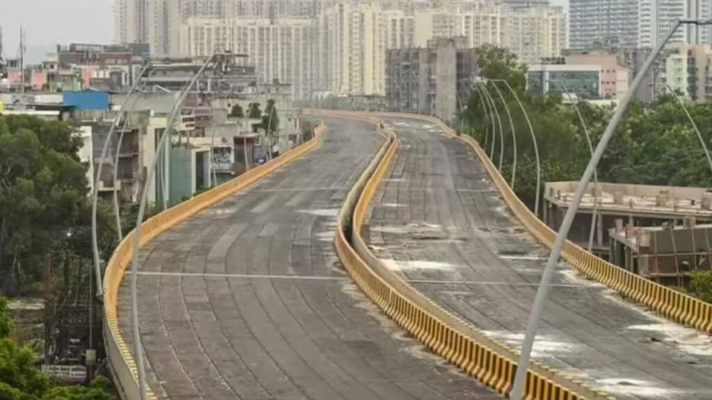 noida elevated road